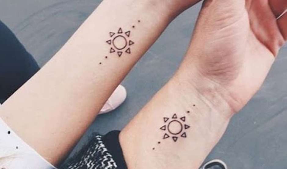 21 Ideias De Tatuagens Delicadas Para Fazer Com A Sua Melhor Amiga