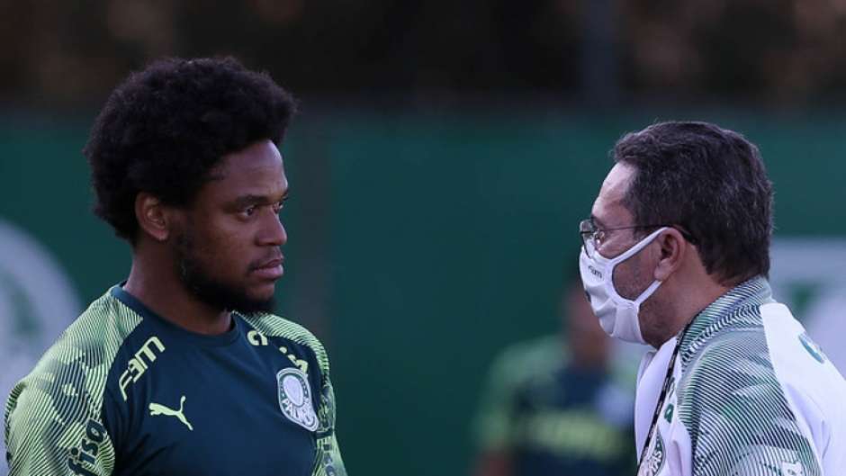Toca no 10! Autor dos últimos gols, Luiz Adriano é esperança no Allianz