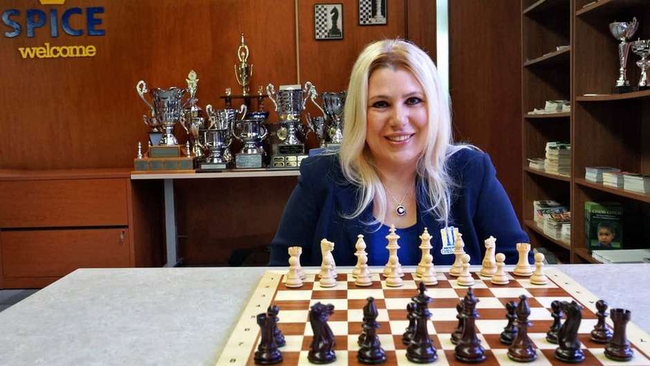 Ex-estrela do xadrez processa Netflix por informação errada na série  Gambito de Dama - CNN Portugal