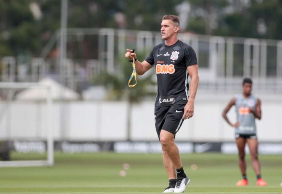 Corinthians treina finalizações visando clássico contra o São Paulo