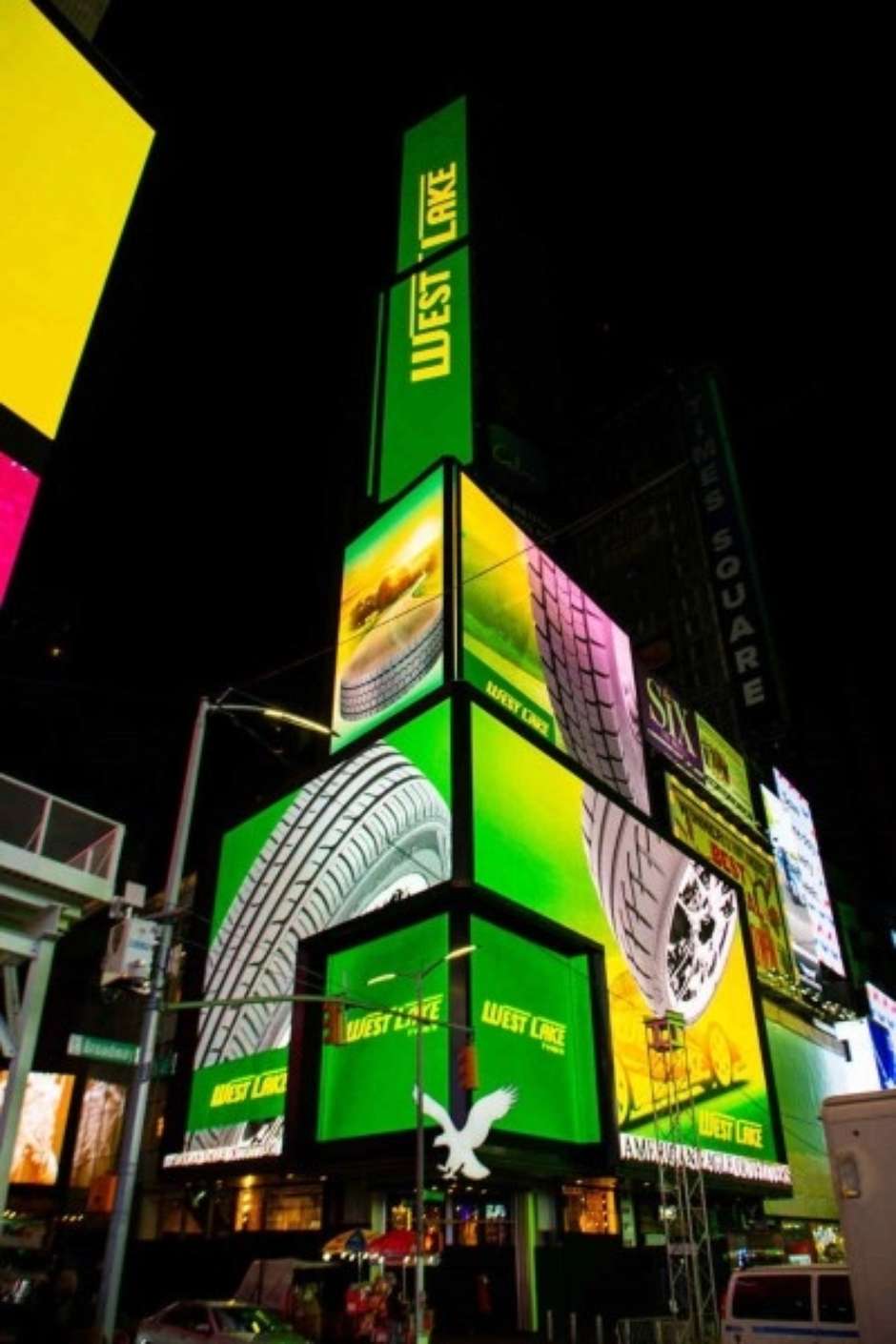 MiniBox é o primeiro supermercado do Ceará a exibir propaganda na Times  Square, em Nova York 