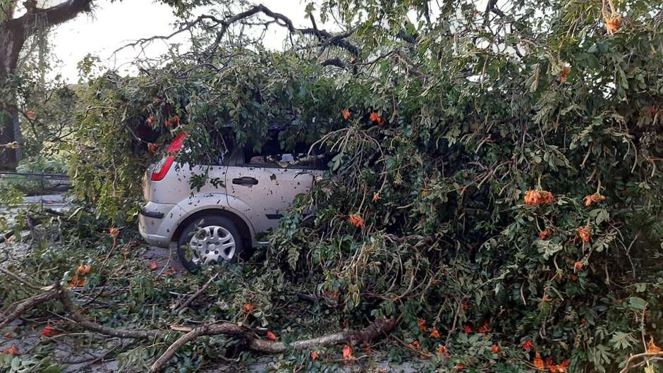 São José dos Campos registra 2 dias de chuva em meia hora