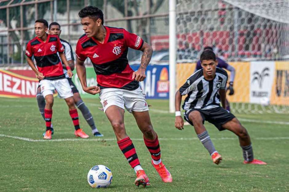 Flamengo e Botafogo empataram pelo Brasileirão Sub-17 - CenárioMT