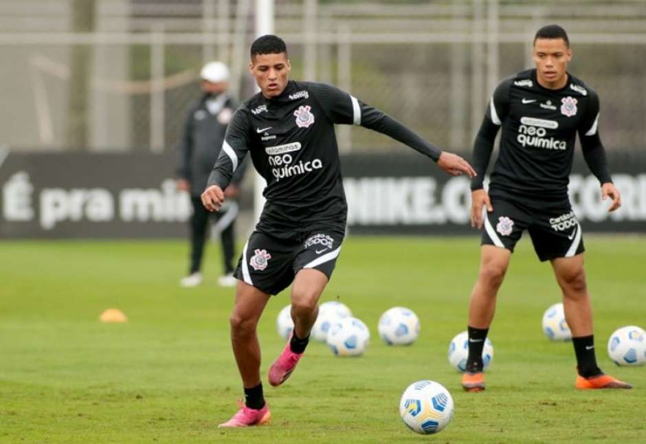 Merecem chances? Saiba quais jogadores do elenco do Corinthians Sylvinho ainda não usou