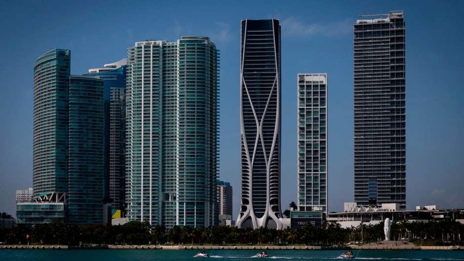 Estudo sobre o desabamento do prédio em Miami Beach – PET Engenharia Civil  UEM