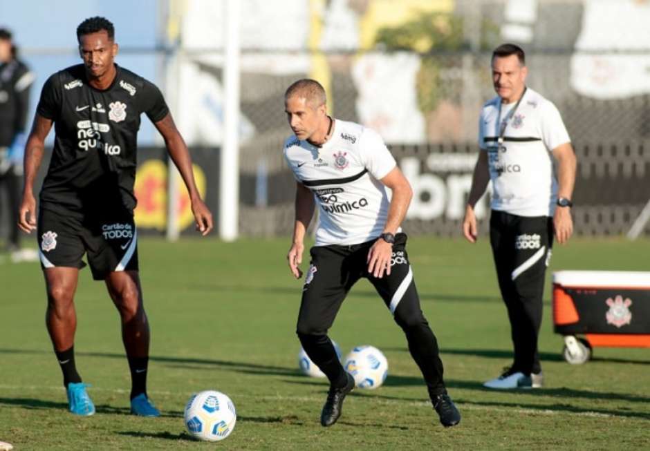 Após folga, Corinthians terá três dias de preparação para enfrentar a Chapecoense
