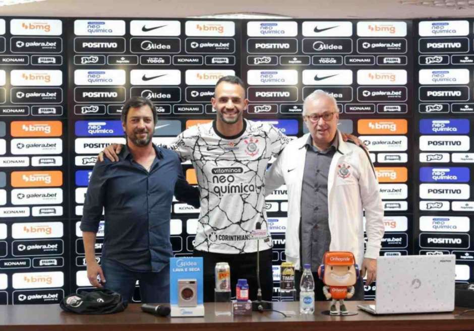 Renato Augusto ressalta importância em dar continuidade ao trabalho de Sylvinho no Corinthians