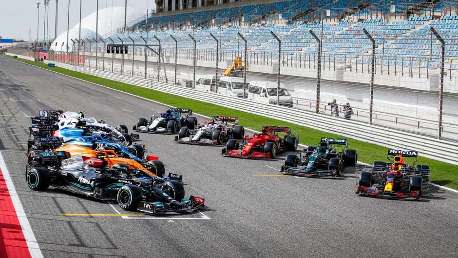 F1 revela calendário da temporada 2022 com recorde de 23 corridas