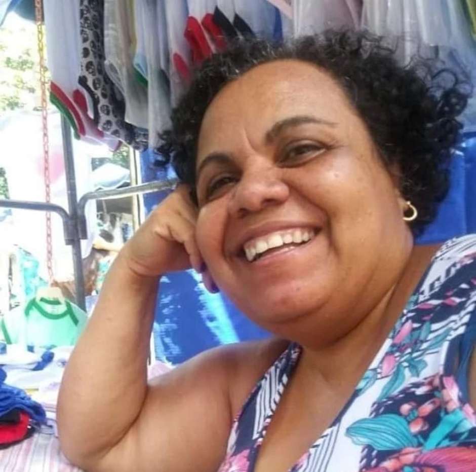 Empreendedora mineira faz sucesso com marca que une bolos caseiros e poesia, Mulheres Empreendedoras