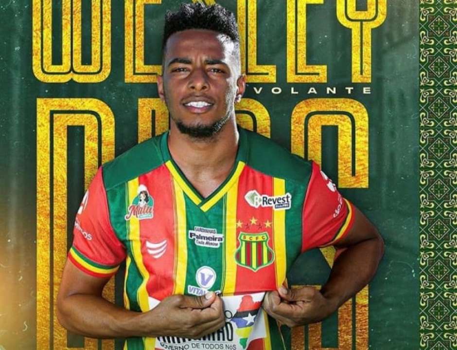 Volante Wesley Dias afirma que elenco do Sampaio Corrêa sabe da  responsabilidade da temporada - Lance!