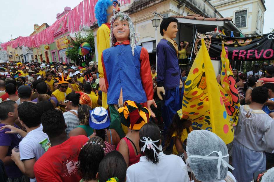 Rio de Janeiro cancela Carnaval de rua em 2022 em função da pandemia