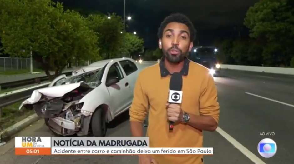Recuperado após acidente, ex-BBB Rodrigo Mussi assiste jogo do São