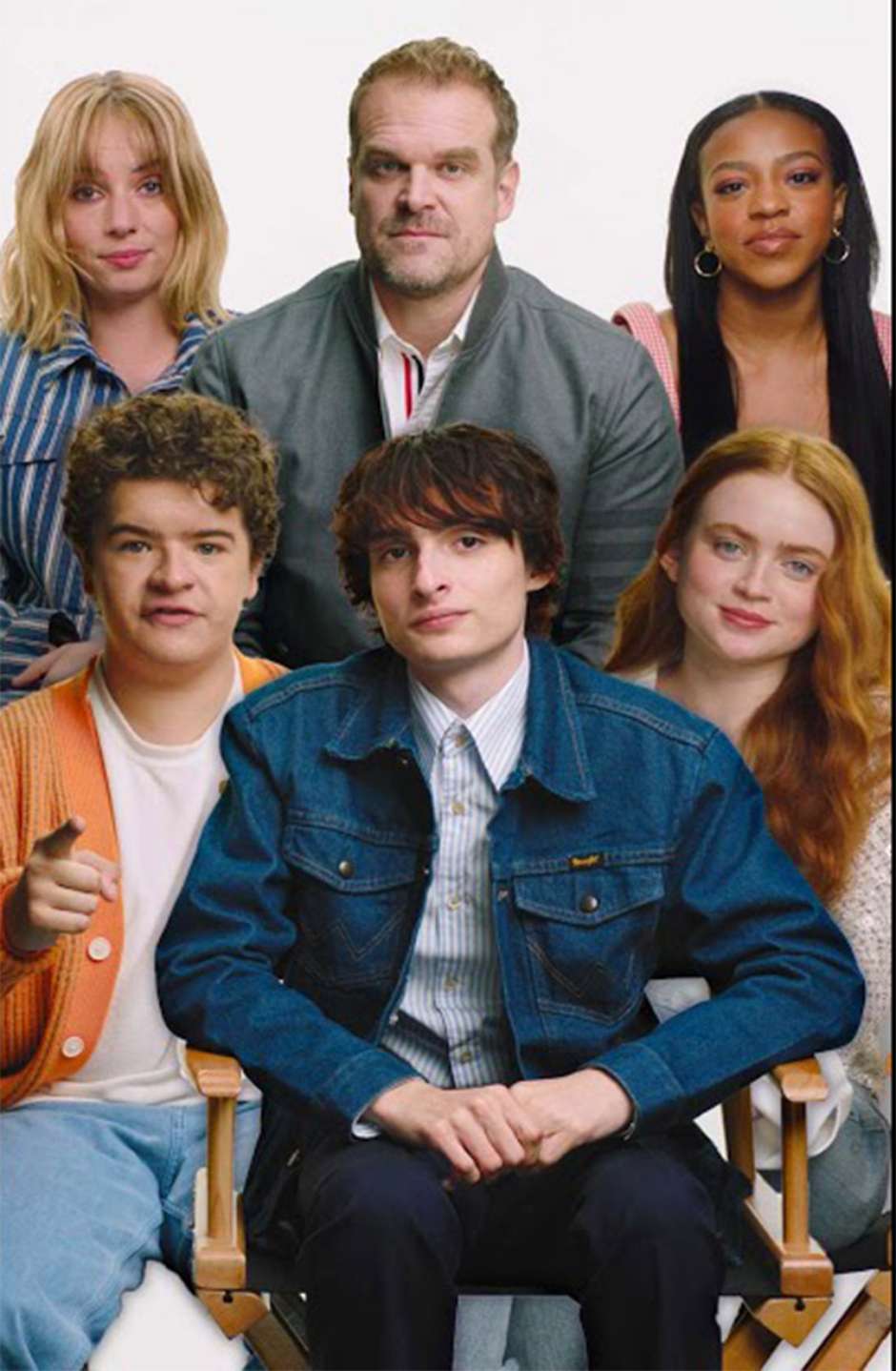 Stranger Things 4 - poster da temporada 4 - todos os atores de