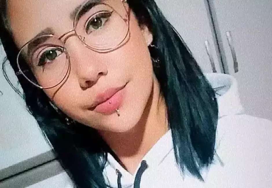 Jovem morre após aplicação de piercing na boca dar errado em MS