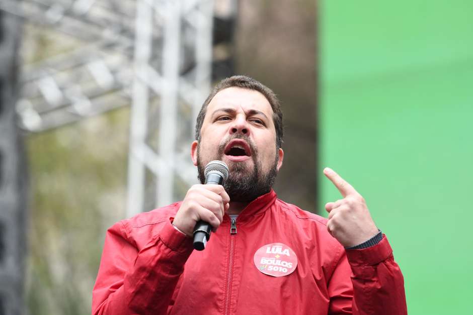 Guilherme Boulos é ameaçado por apoiador de Bolsonaro em São Bernardo do Campo