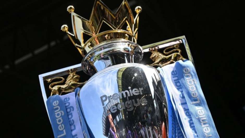 Premier League tem novos jogos adiados e pode ser paralisada