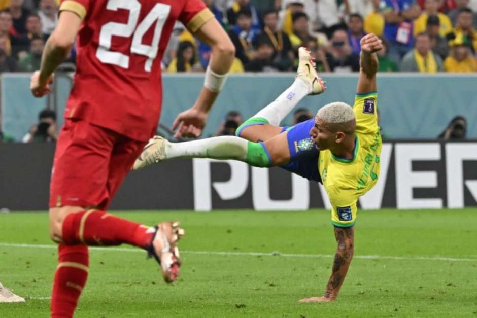 Memes: Jogo Brasil x México faz internet ir à loucura, Esportes