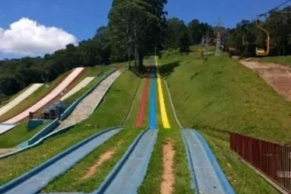 Fotos mostram garota que morreu em parque antes do acidente - ISTOÉ  Independente