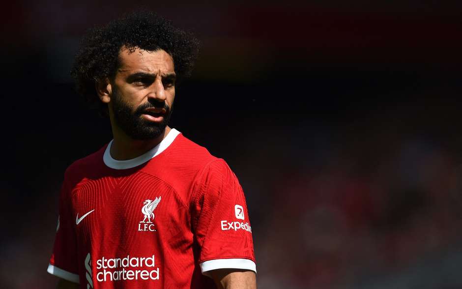 Klopp garante que Mohamed Salah não vai para o futebol árabe: 'Comprometido  com o Liverpool' - A Crítica de Campo Grande