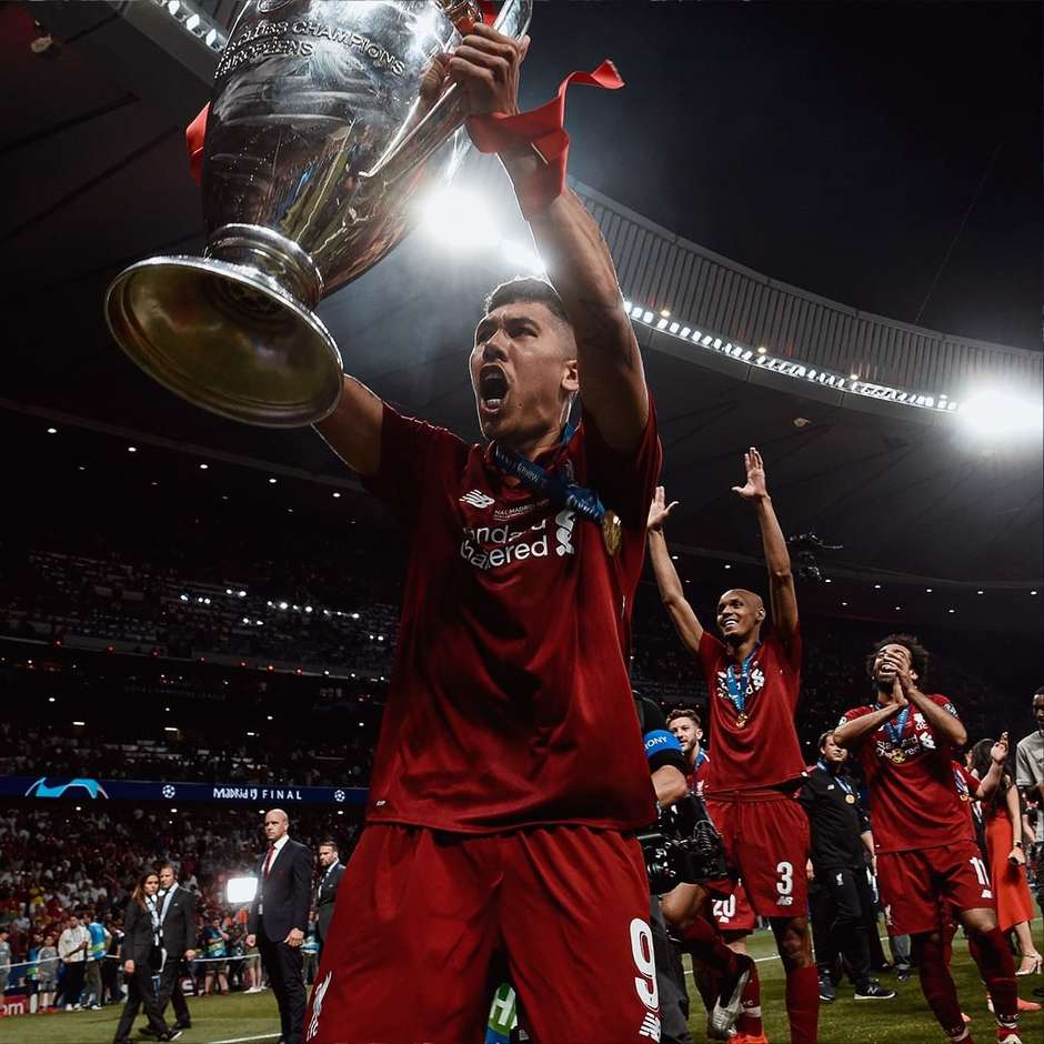 Firmino é homenageado pelo Liverpool e ganhará documentário