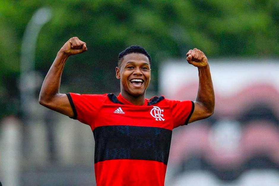 Flamengo x Vasco: veja onde assistir, escalações, desfalques e arbitragem, brasileirão série a