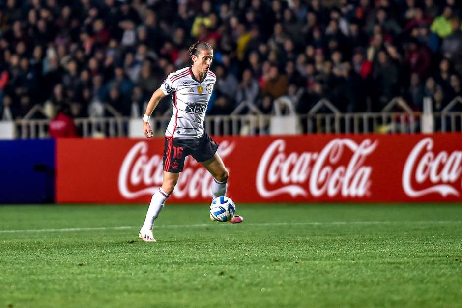 Confira os jogadores do Flamengo com contrato até o fim do ano