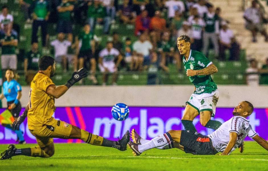 Fluminense fecha parceria com Bob's e passa a oferecer benefício