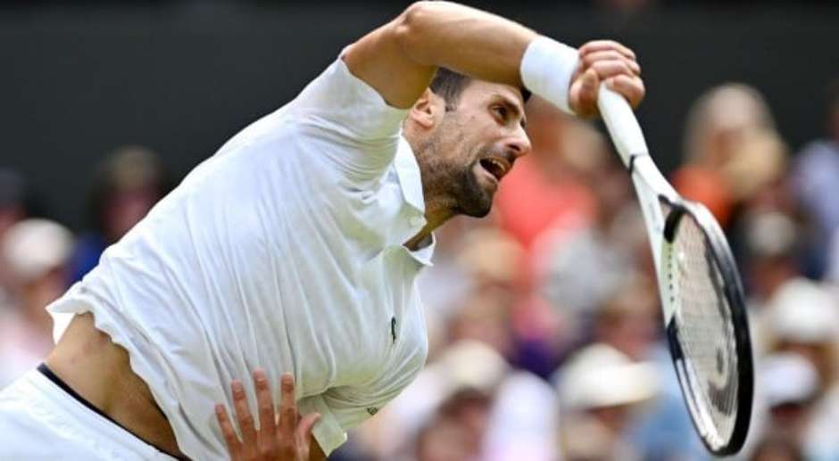 Djokovic voa em segurança e soma 29.ª vitória seguida em Wimbledon