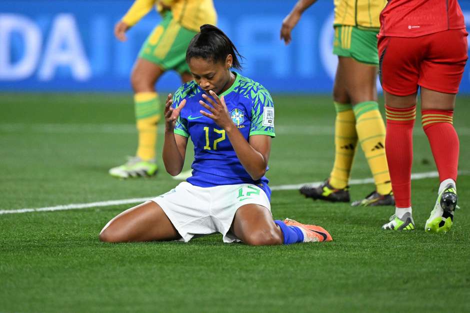 Copa do Mundo: Brasil empata com a Jamaica e está fora da Copa Feminina