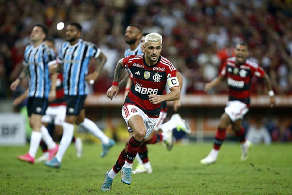 São Paulo x Flamengo: onde assistir ao jogo da rodada final da Série A -  Giz Brasil