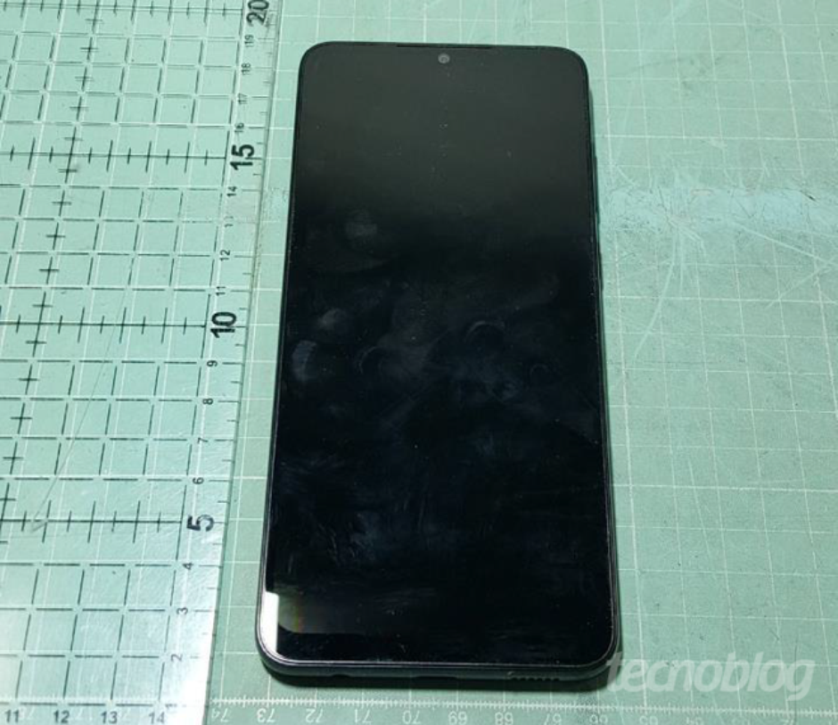 Xiaomi Mi 11 Ultra pode ter vazado com tela junto à câmera traseira –  Tecnoblog