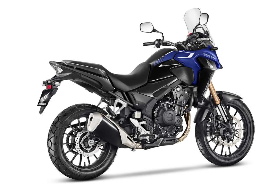 Honda aposta no azul para linha 2024 de CB 500F e CB 500X