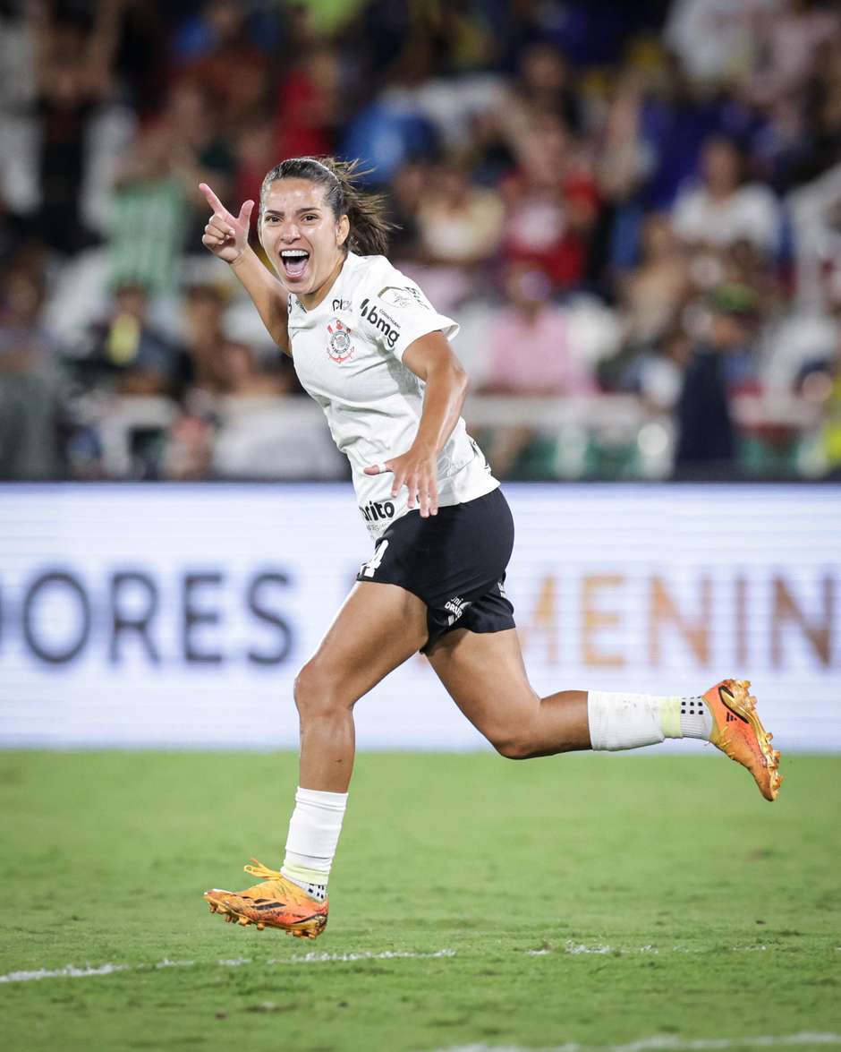 Corinthians vence Dérbi contra o Palmeiras e é tetra da Libertadores  feminina - Placar - O futebol sem barreiras para você