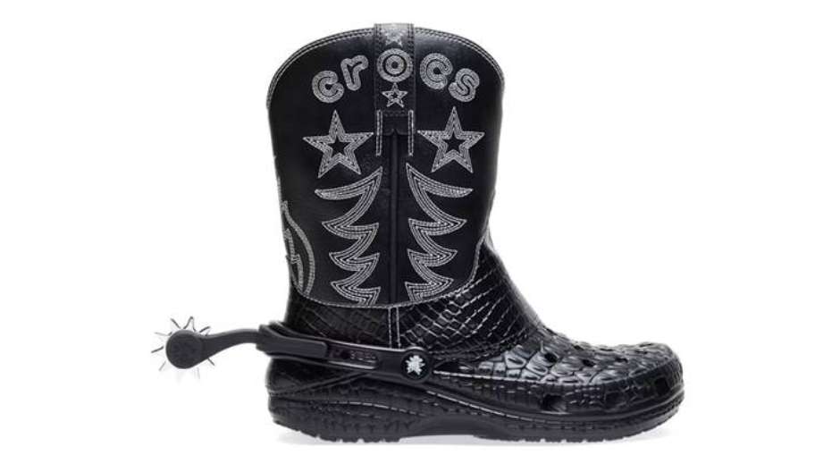 Crocs faz 21 anos e lança uma inusitada bota de cowboy