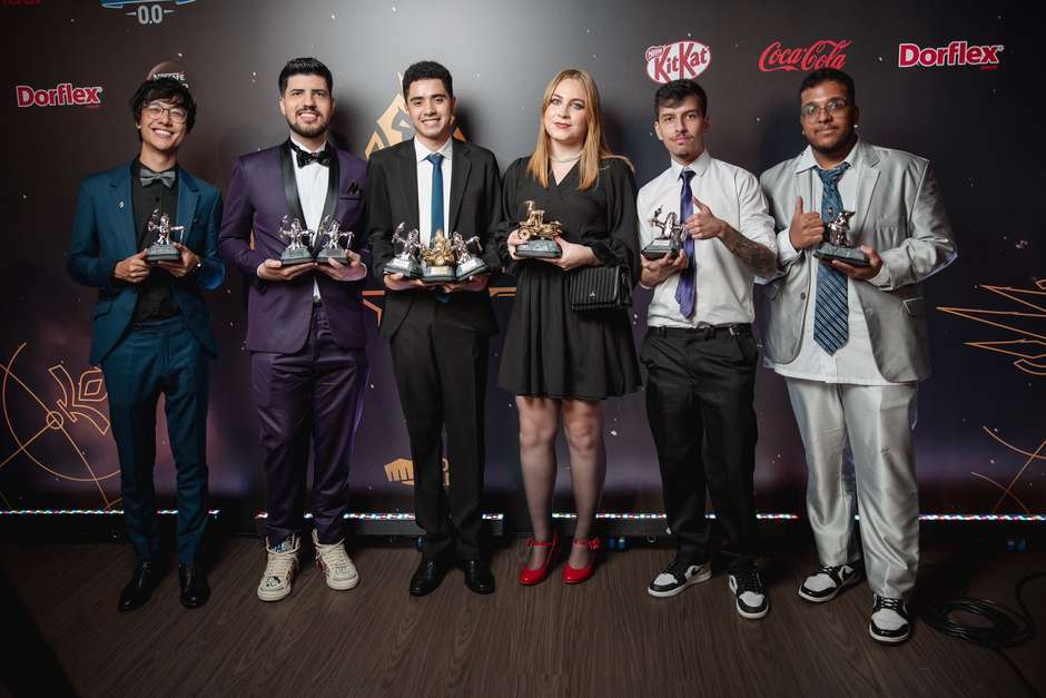 Prêmio CBLOL 2023 consagra jogadores da LOUD; veja os vencedores