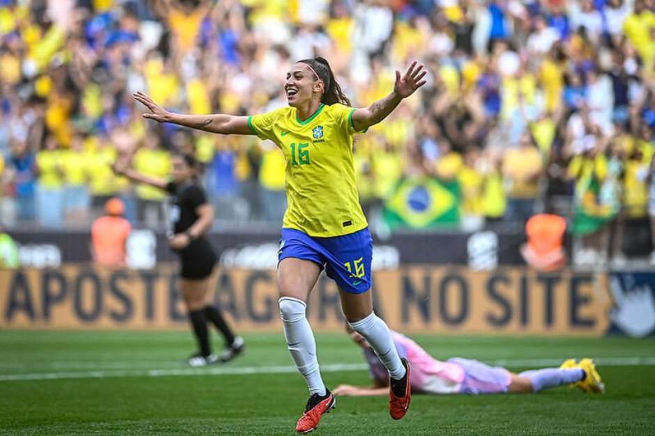 Torcedores são barrados na Neo Química Arena para jogo da Seleção feminina