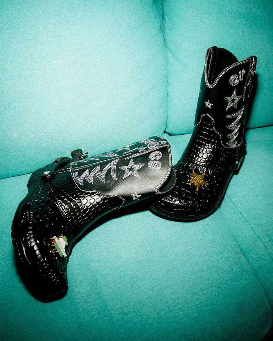 CROCS Classic Cowboy Boot 24cm 限定モデル Versão cowboy: Crocs lança modelo de bota que tem até esporas