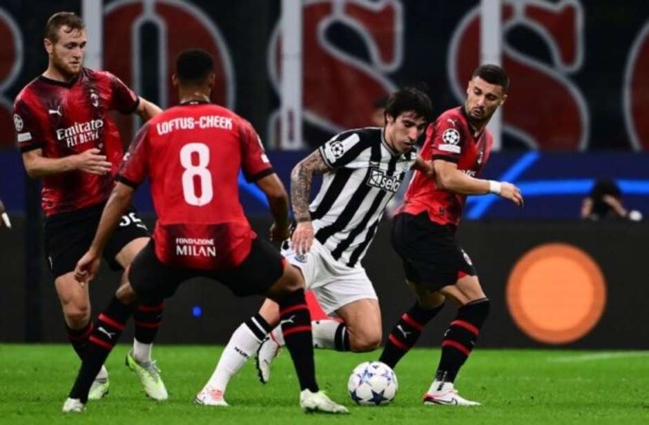 Onde vai passar o jogo NEWCASTLE X MILAN hoje (13/12)? Passa no SBT ou TNT?  Veja onde assistir NEWCASTLE X MILAN ao vivo com imagens - Portal da Torcida