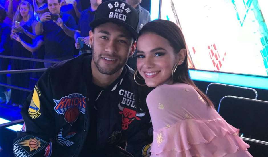 Bruna Marquezine e Neymar juntos na festa de Anitta? Ex-casal deve se  encontrar no aniversário da cantora em Miami