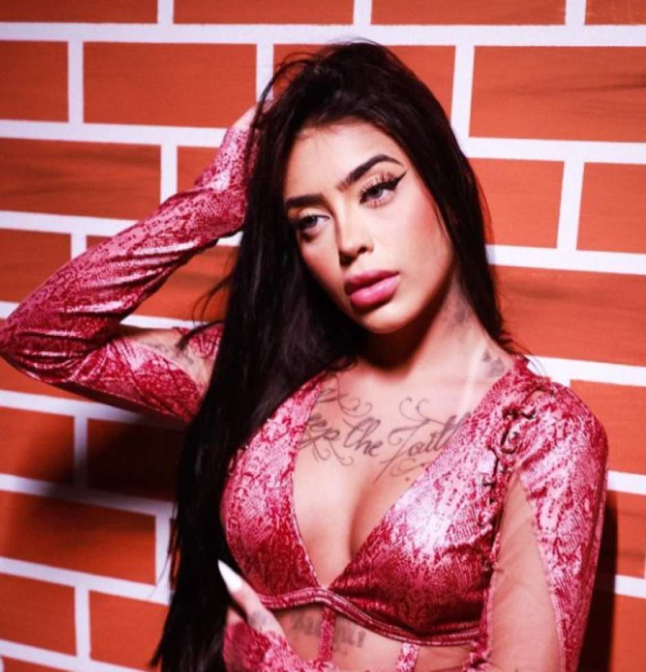 MC Mirella revela que também recebeu mensagens de Yuri Lima