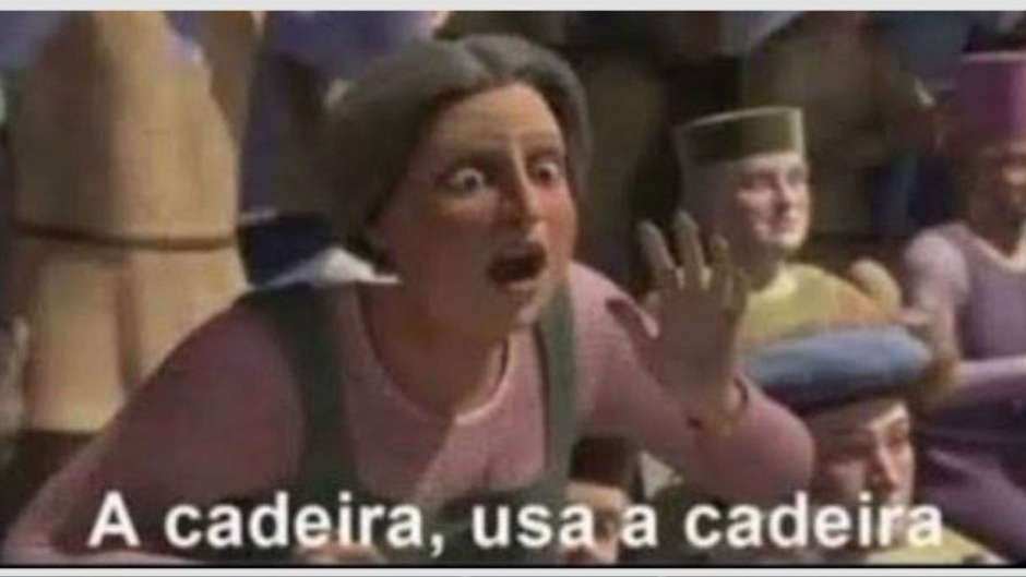 Cadeirada em debate gera memes; confira