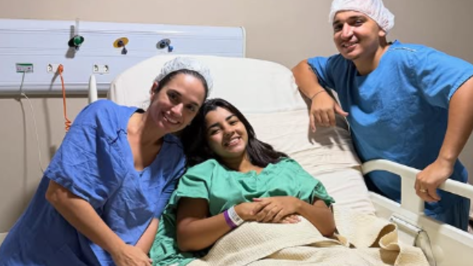 Grávida, Ary Mirelle, esposa de João Gomes, passa por cirurgia de urgência: 'Um alto risco'