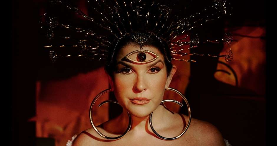 Ju Ferraz Leva o Glamour da Sapucaí para as Telas com Reality Show de Camarote