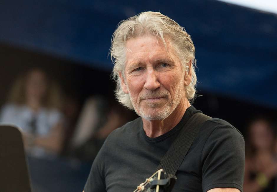Roger Waters recria “Comfortably Numb” em versão política com participação de cantora palestina