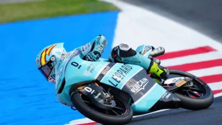 Moto3: Adrián Fernández quebra recorde de volta mais rápida e