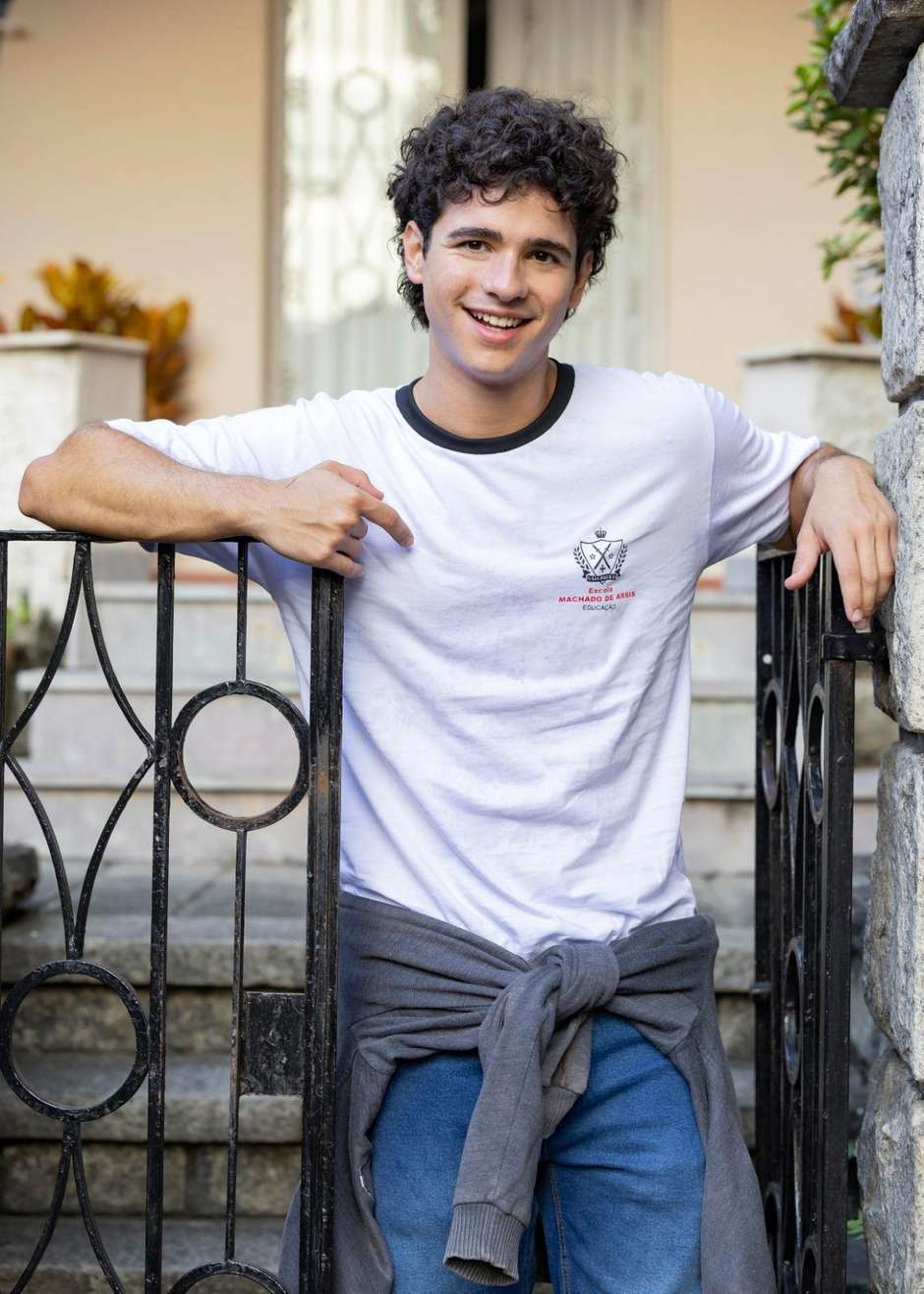 Quem é João Victor Gonçalves? Ator que dá vida a Mau Mau em Quem Ama Cuida