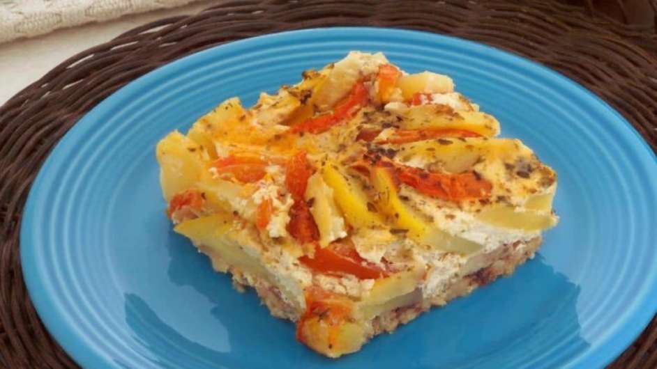 Guia da Cozinha - Almoço rápido e barato: aprenda a fazer um assado de batata e sardinha  Foto: Guia da Cozinha
