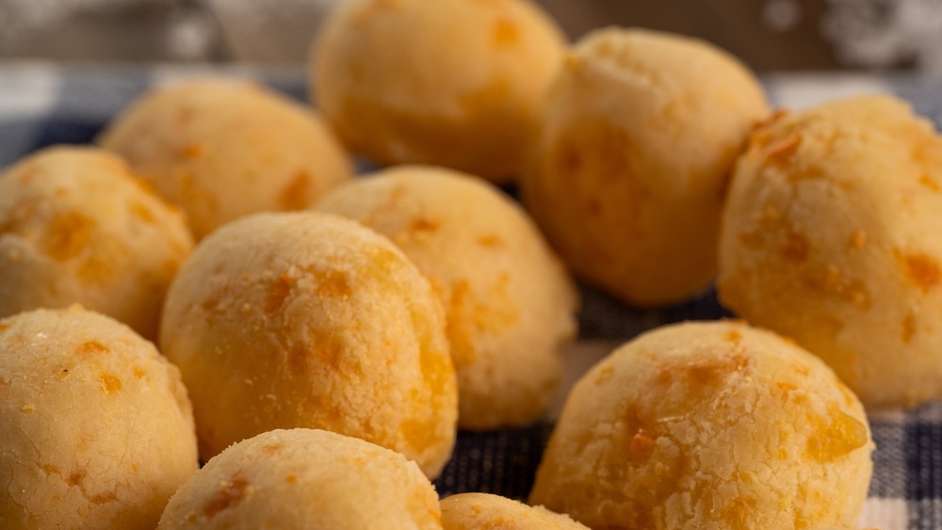 Guia da Cozinha - Tem pão de queijo vegano saindo do forno  Foto: Guia da Cozinha