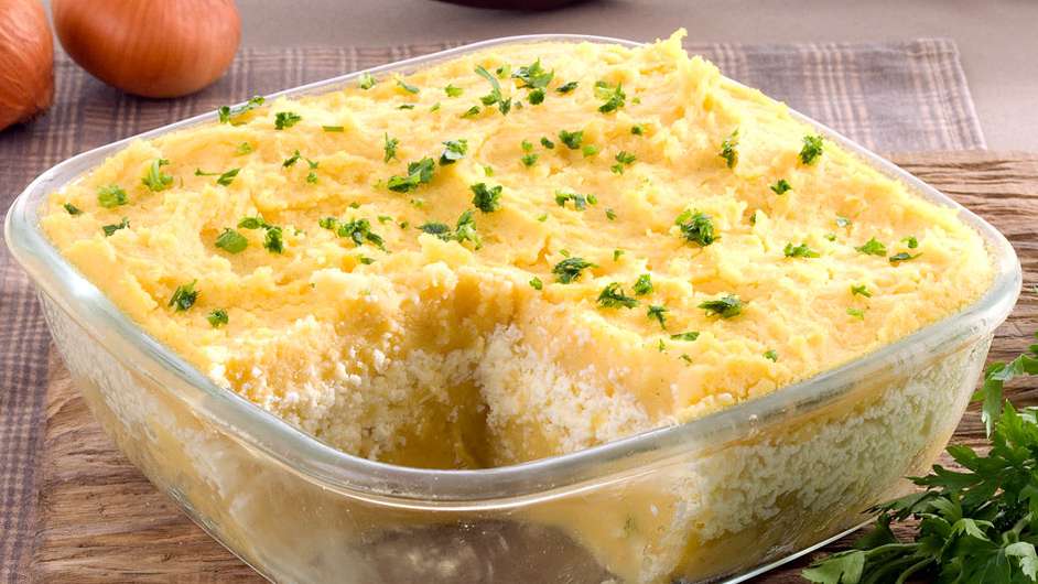 Guia da Cozinha - Angu mineiro com queijo: tradição e sabor  Foto: Guia da Cozinha