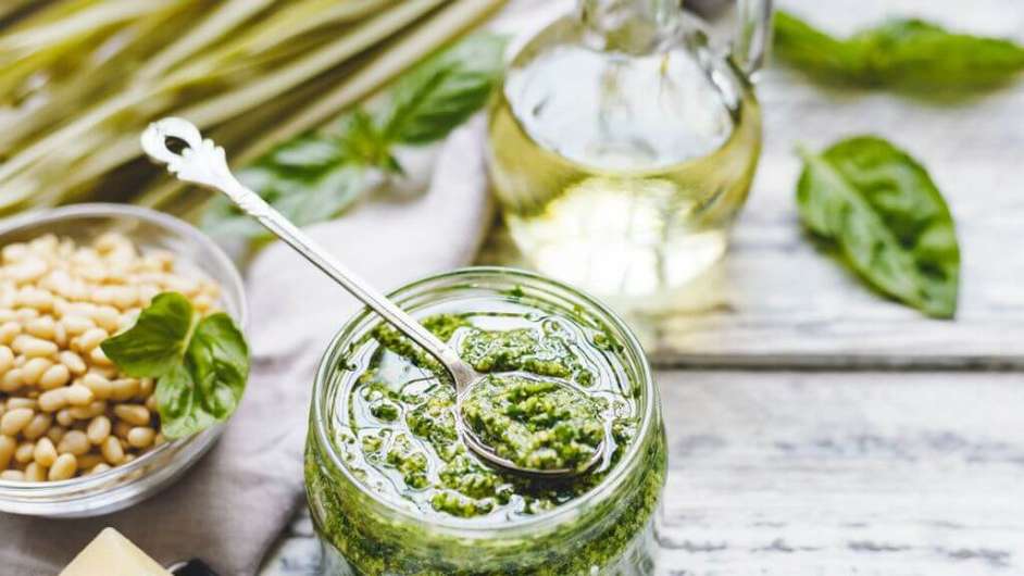 Guia da Cozinha - Quer aprender a fazer molho pesto? Aprenda com essa receita  Foto: Guia da Cozinha